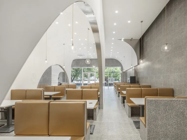 雁山简单而又充满仪式感的烤肉店餐饮空间设计